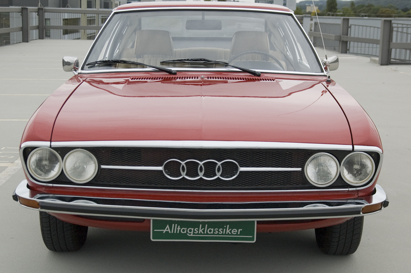 Audi 100 coup S 1973 red youngtimer